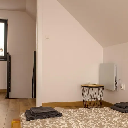 Дом отдыха Zlote Wzgorza Laski (Zabkowice Slaskie)